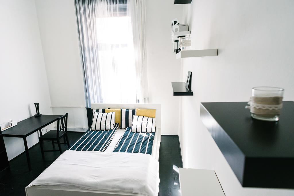 D.Five Stylish Apartment On Vaci Street Budapest Ngoại thất bức ảnh
