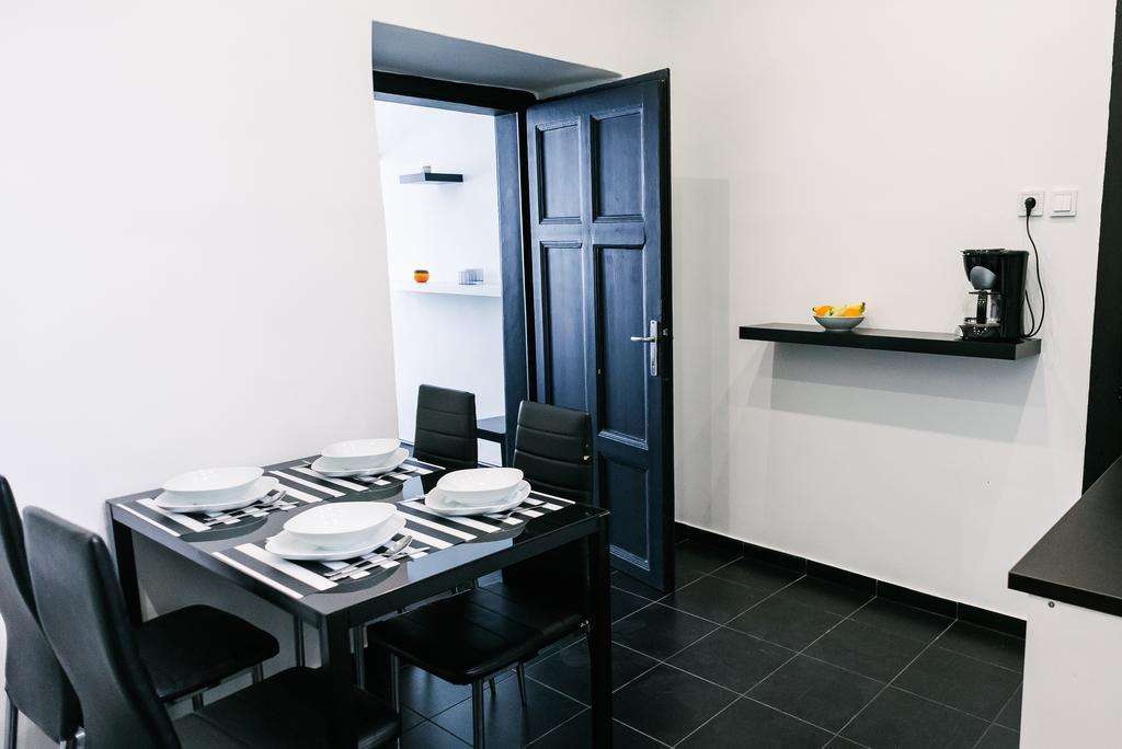 D.Five Stylish Apartment On Vaci Street Budapest Ngoại thất bức ảnh